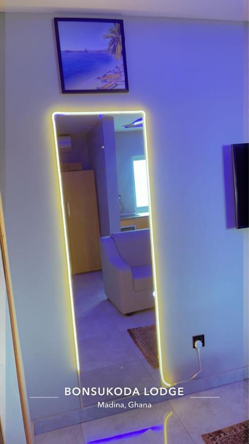 Bonsukoda Lodge Madina Екстериор снимка