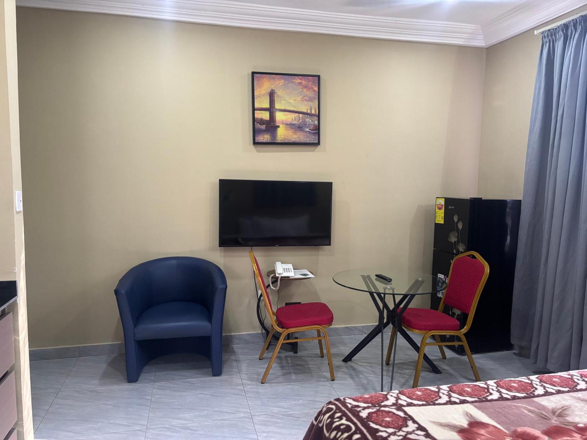 Bonsukoda Lodge Madina Екстериор снимка