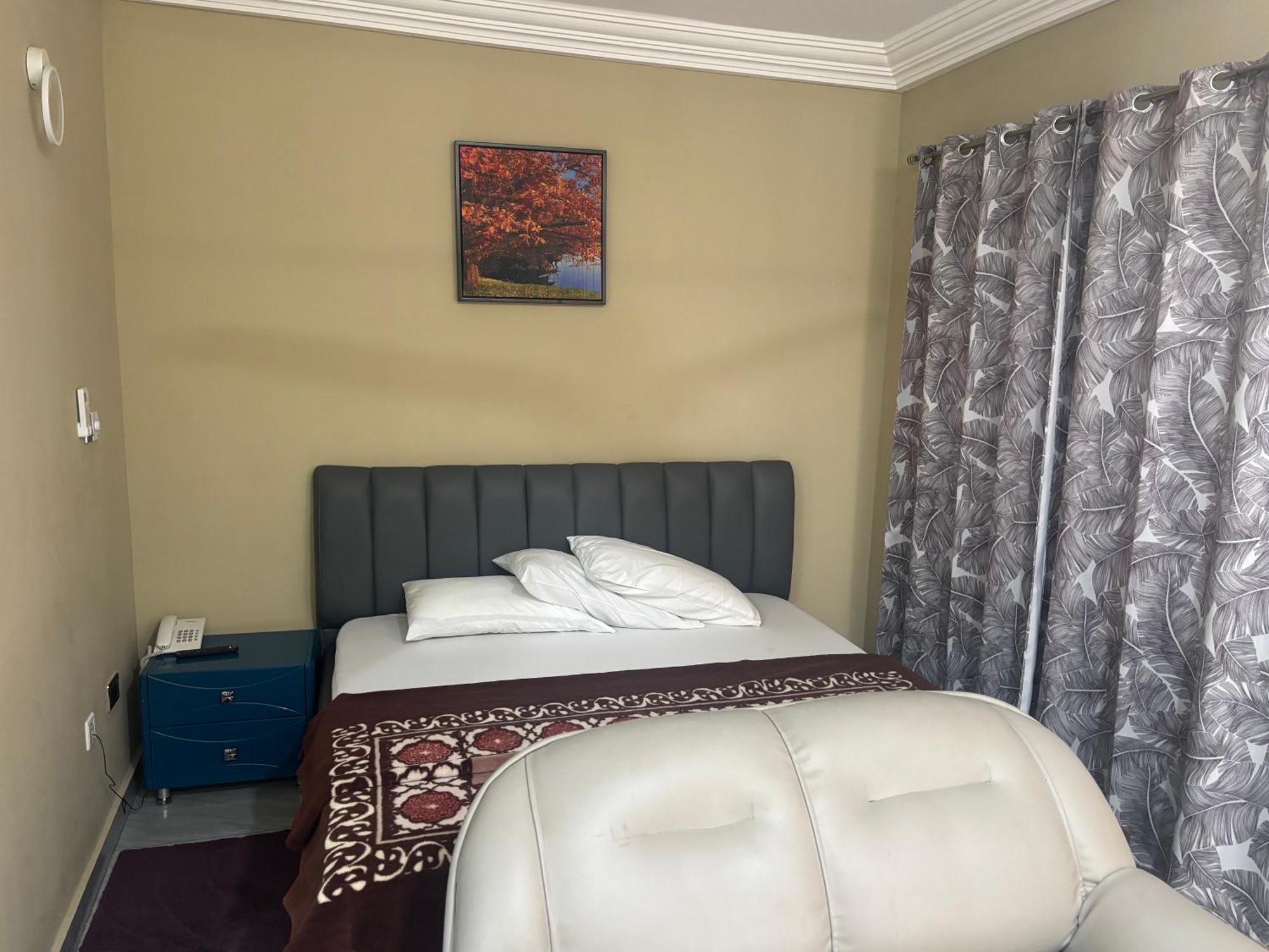 Bonsukoda Lodge Madina Екстериор снимка